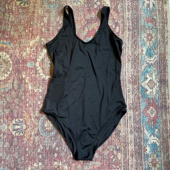 Simply Be size 12 Classic Black Women's Swimsuit - Picture 1 of 9
